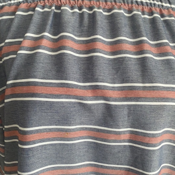 Off the shoulder top - Picture 3 of 3